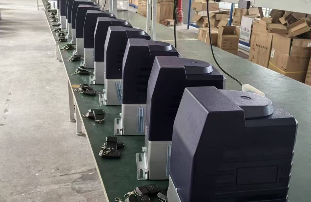 Sliding gate operator assembly line at the Orsenar factory